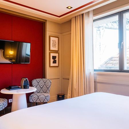 วินชี ปอนเต เดอ เฟร์โร Hotel บีลาโนวาเดกายา ภายนอก รูปภาพ