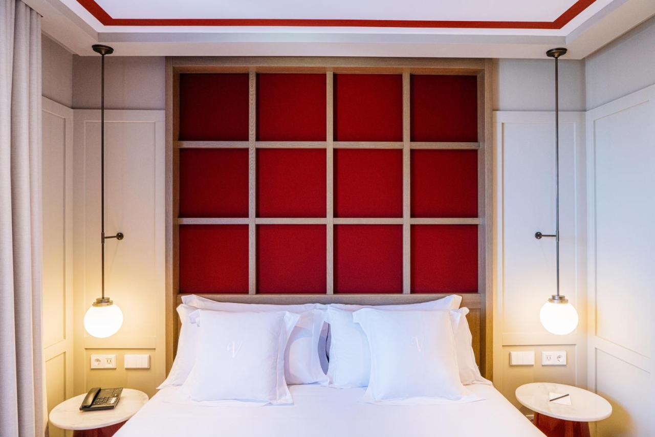 วินชี ปอนเต เดอ เฟร์โร Hotel บีลาโนวาเดกายา ภายนอก รูปภาพ