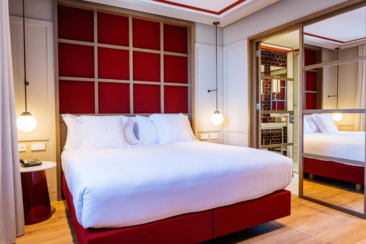 วินชี ปอนเต เดอ เฟร์โร Hotel บีลาโนวาเดกายา ภายนอก รูปภาพ